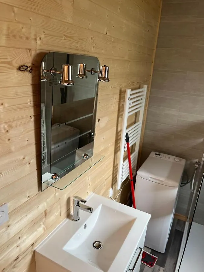Le Laponya - Chalets Climatises Avec Spa & Borne De Recharge Bressols 0*,
